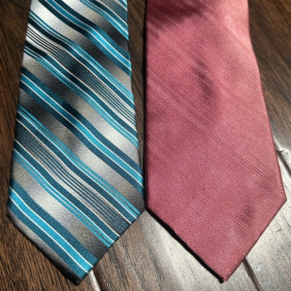 2 neck ties- blue stripe, pink - Picture 2 of 7